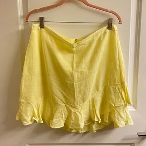 Brand New Gianni Bini Yellow Mini Skirt with Ruffle Hem Size 12